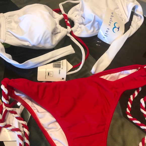 Bathing suits - Picture 6 of 12